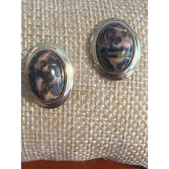 Vintage Gold Tone Leopard Jasper Stud Earrings Cabochon Domed Oval Estate .75" - Picture 2 of 5